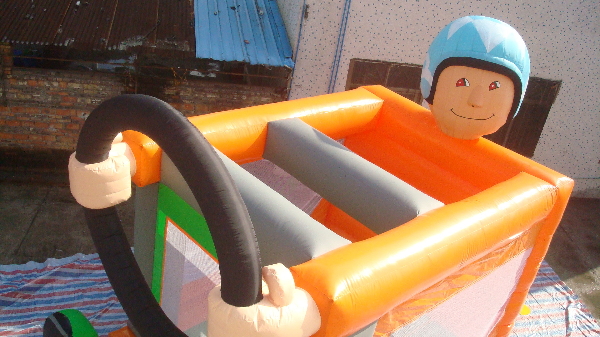 how to blow up a bouncy castle