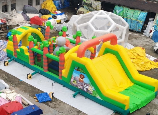 0.55mm PVC Animal Inflatable Obstacle Course With Toys 15*5*4.5m
