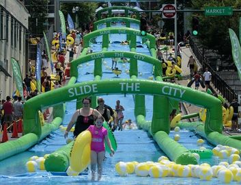 Giant Inflatable Slide Outdoor Inflatable City Water Slide For Adult Amucement