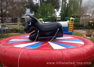 Amusement Park Inflatable Sports Games Giant Mechanical Rodeo Bull With Inflatable Mattress