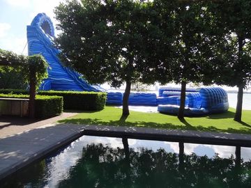 Large Cyclone 32ft Tall Massive Inflatable Water Slides For Big Amusement Park Or Event