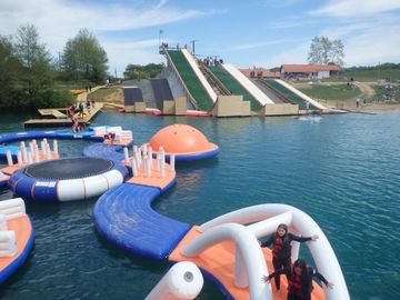 Resort Adventure Inflatable Waterpark Tremplins Water Jump - Lac - Arroques