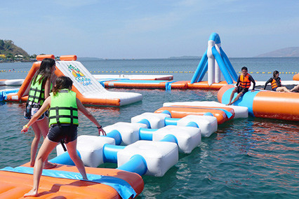 OEM Inflatable Amusement Water Parks Outside Water Parks  Digital Pringting