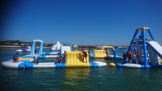 Customized Blow Up Water Parks Puncture Proof Inflatable Floating Water Park ASTM