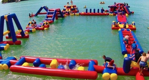 Custom Giant Inflatable Floating Water Park Blow Up Aqua Park