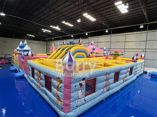 Durable Tarpaulin Combo Bounce House With Game Theme Park  Inflatable Maze Playground