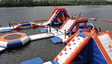 0.9mm PVC Inflatable Floating Water Park Inflatable Obstacle Course On Water EN71