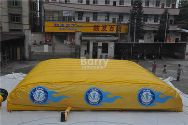 Exciting Outdoor Inflatable Sports Games Inflatable Jump Air Bag For Skiing , Bike Jump Air Bag Stunt
