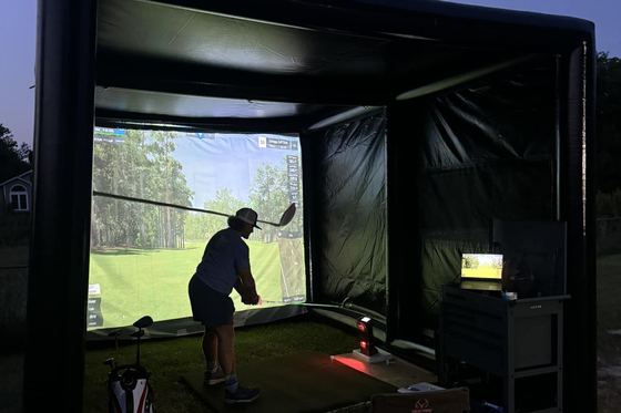 Portable Golf Training Cage Inflatable Golf Simulator Projector Shooting Tent With Screen
