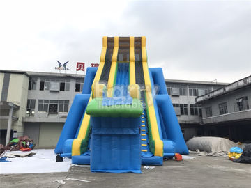 Outdoor Giant Inflatable Water Slide For Event , Tall Drop Kick Water Slide With Platform