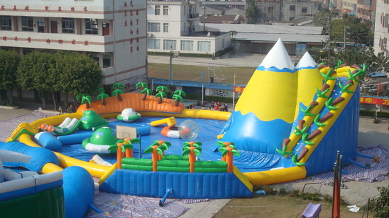 UV Resistance PVC Tarpaulin Inflatable Water Park With Pool Well Tailed