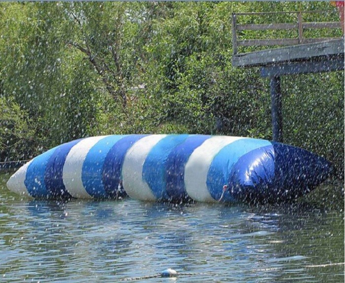 inflatable water jumping pillow
